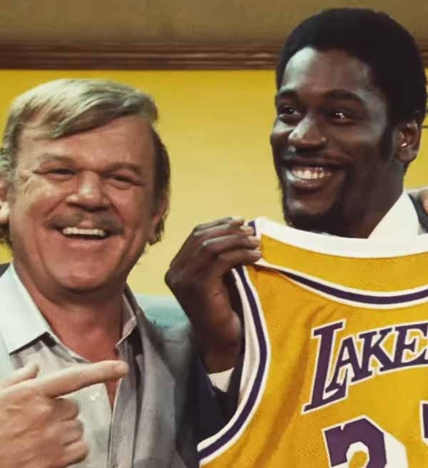 NBA HBO divulga trailer incrível da série que vai contar a história da